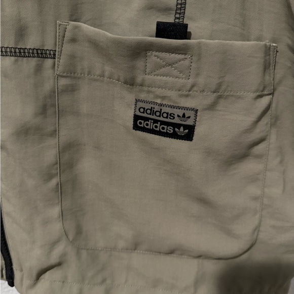 Adidas Green Zip Up Lightweight Vest - Picture 5 of 11